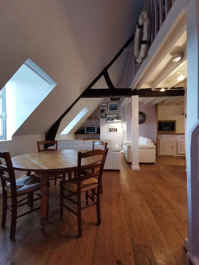 Phare Des Impressionnistes Lägenhet Honfleur Exteriör bild