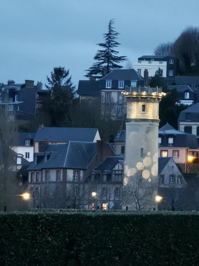 Phare Des Impressionnistes Lägenhet Honfleur Exteriör bild