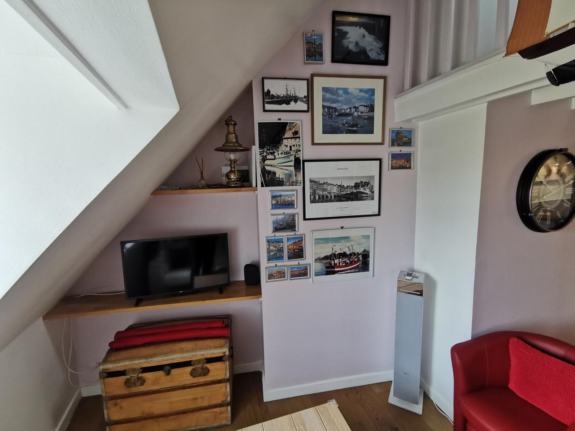 Phare Des Impressionnistes Lägenhet Honfleur Exteriör bild